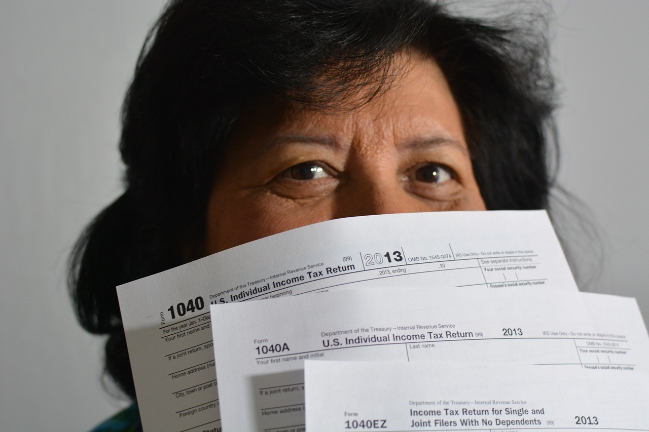 How to Use & Invest Your 2020 IRS Tax Refund Check